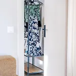 Helichrysum Lofts Family House *