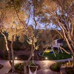 Helichrysum Lofts Family House