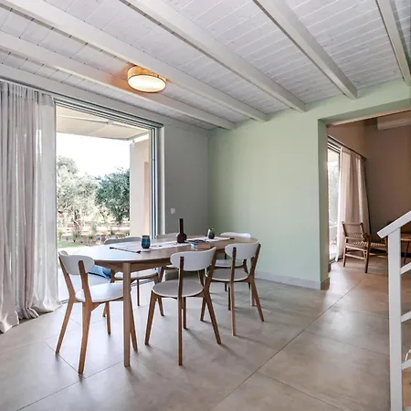 Holiday home Helichrysum Lofts Family House Khokhlasti