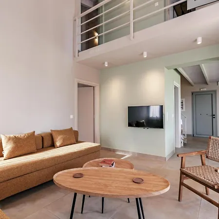 Holiday home Helichrysum Lofts Family House