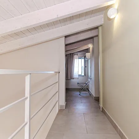 Holiday home Helichrysum Lofts Family House