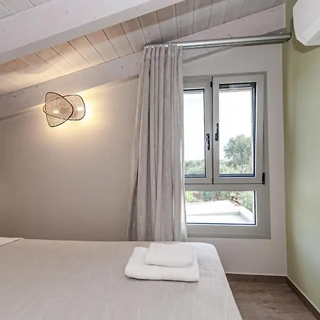 Helichrysum Lofts Family House Holiday home