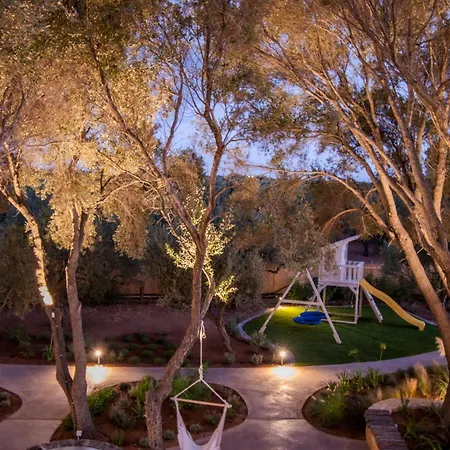Helichrysum Lofts Family House