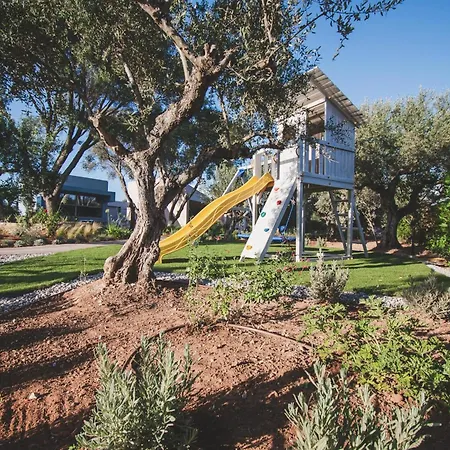 Helichrysum Lofts Family House Holiday home *