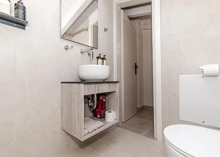 Semesterbostad Helichrysum Lofts Family House *